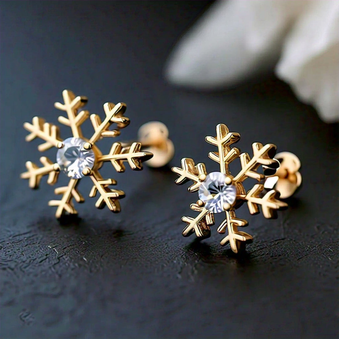 The Nutan Art Jewelry Earrings Invidia Gold Moissanite Stud Snowflake Christmas Earrings