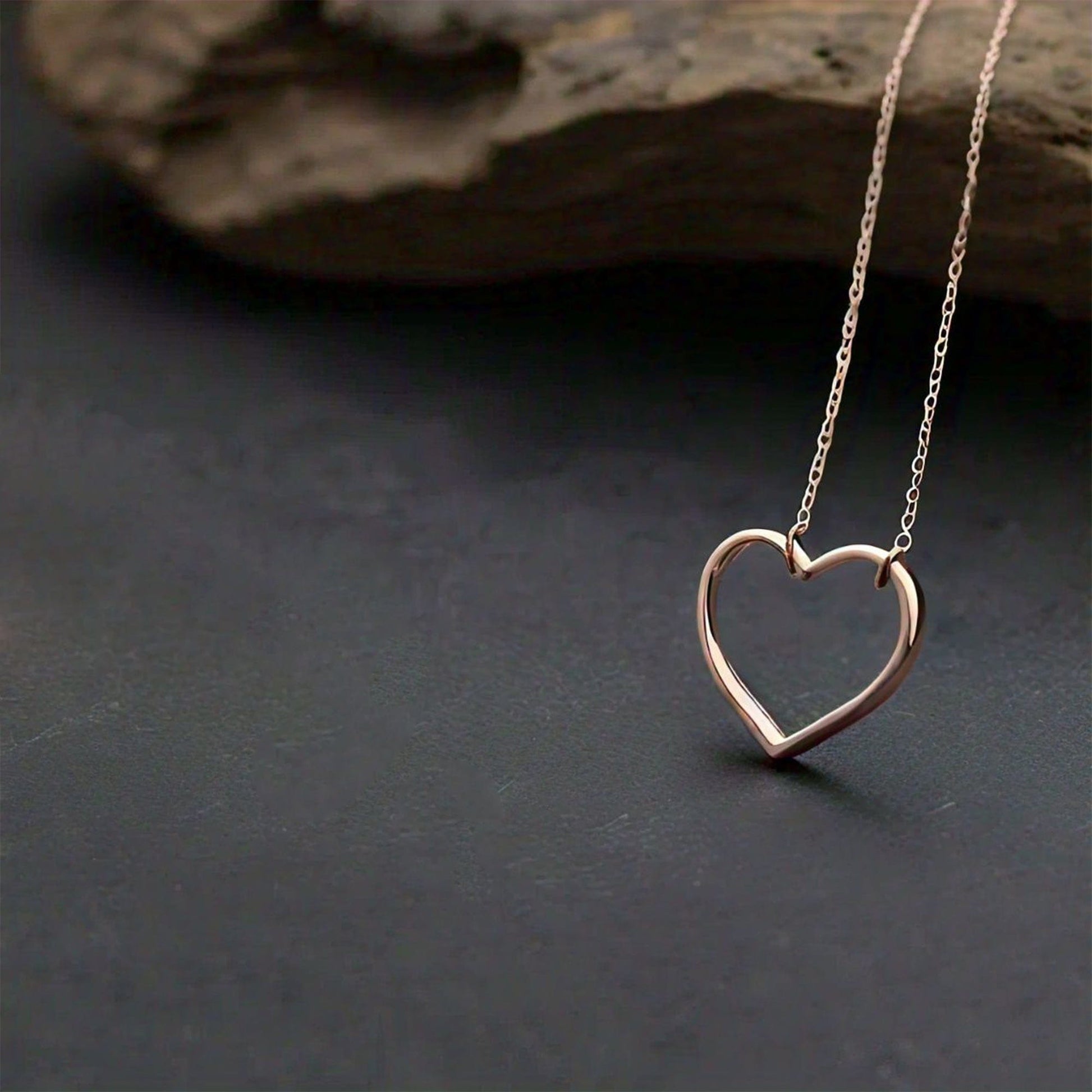 The Nutan Art Jewelry Necklaces Chloe Rose Gold Heart Minimalist Necklace