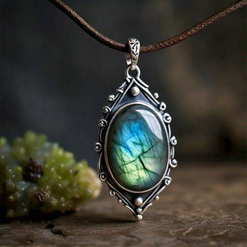 The Nutan Art Jewelry Pendants Belinda Sterling Silver Antique Handmade Labradorite Pendant